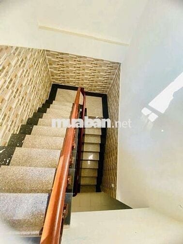 CHO THUÊ NHÀ 3 LẦU 500M2 KDC CÔNG AN 13 PHÒNG WC TRONG GIÁ 13TR/THÁNG