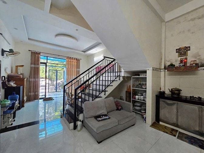 Bán nhà giá ngộp 45m2 Lê Quang Định, P11, Bình Thạnh giá chỉ 2tỷ150tr.