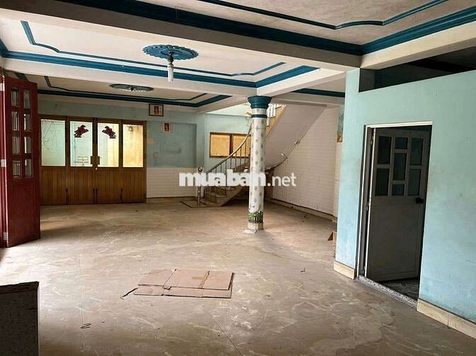 Siêu rẻ nhà nguyên căn dt 11❌20+1 lầu 2pn hẻm ô tô đậu trước An lạc BT