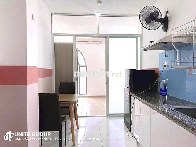 Cho thuê căn hộ 2PN full nội thất, thang máy, hầm xe rộng rãi. Cmt8