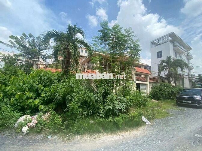 Siêu rẻ nhà nguyên căn dt 11❌20+1 lầu 2pn hẻm ô tô đậu trước An lạc BT
