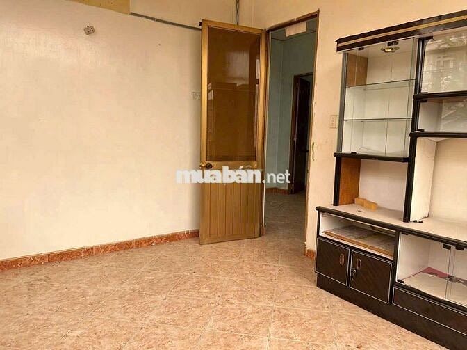 Siêu rẻ nhà nguyên căn dt 11❌20+1 lầu 2pn hẻm ô tô đậu trước An lạc BT