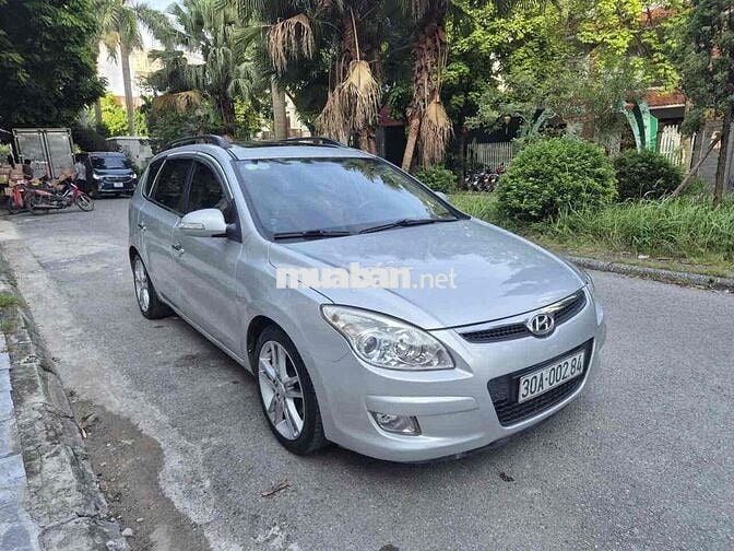 Hyundai i30 CW 2009 1.6 AT