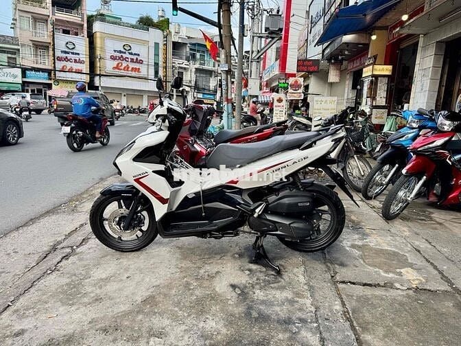 ❇️❇️ AB 125 trắng đen 2021 xe đẹp có trả góp