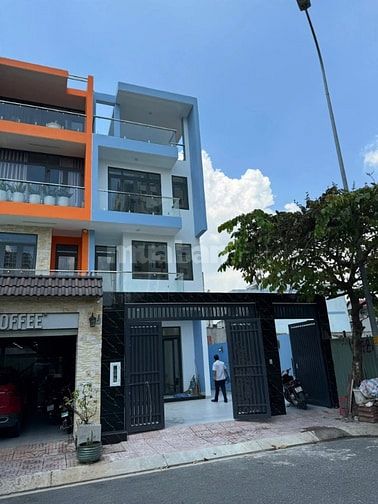 CHO THUÊ NHÀ 3 TẦNG MỚI XÂY 100% - GẦN CAO ĐẲNG CÔNG THƯƠNG. QUẬN 9