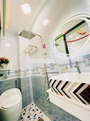 căn Hộ cửa sổ trời thang máy Âu dương lân F3 Q8 sát cầu chữ y