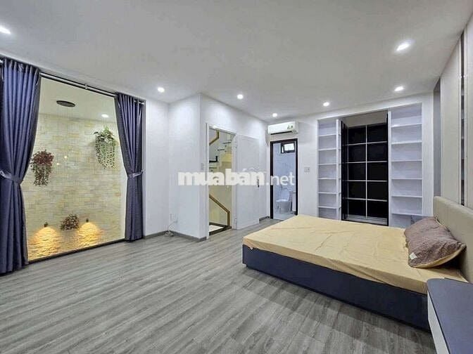 Cần bán nhà 4 tầng ngang 8m sau lưng mặt tiền Dũng Sĩ Thanh Khê