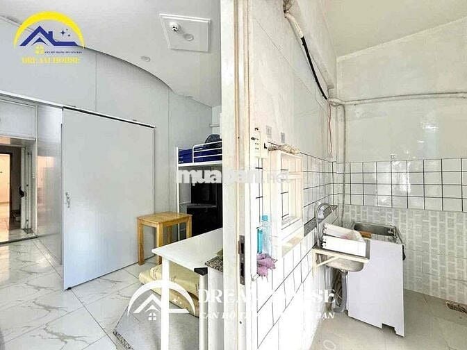 CĂN HỘ 2 PHÒNG NGỦ SIÊU ĐẸP- BAN CÔNG THOÁNG MÁT- SẠCH SẼ FREE XE