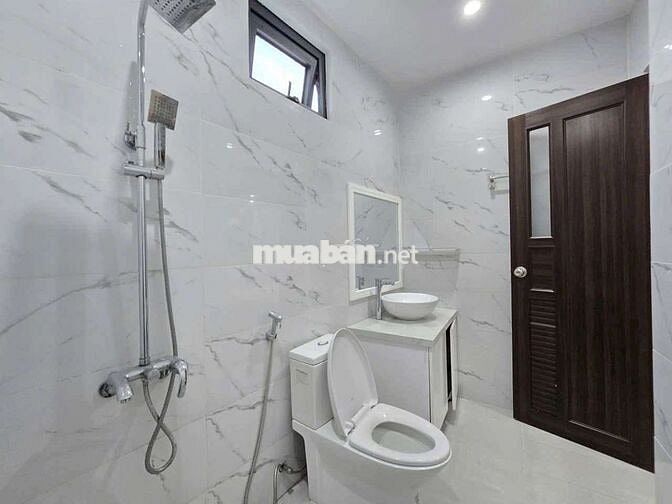 Cần bán nhà 4 tầng ngang 8m sau lưng mặt tiền Dũng Sĩ Thanh Khê
