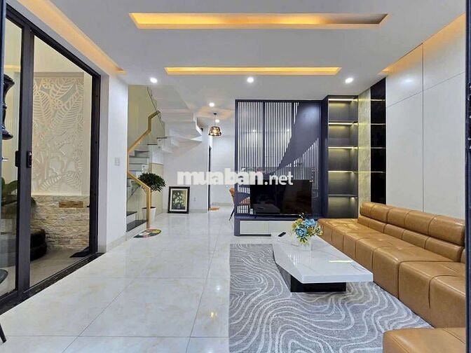 Cần bán nhà 4 tầng ngang 8m sau lưng mặt tiền Dũng Sĩ Thanh Khê