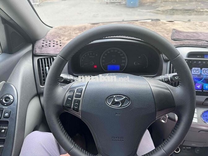 Hyundai Avante 2011 - gia đình cọp