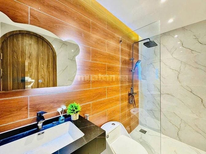 Nhà ngộp Phan Đình Phùng, P1, Q. Phú Nhuận,(57,8m2), sổ riêng, hẻm oto