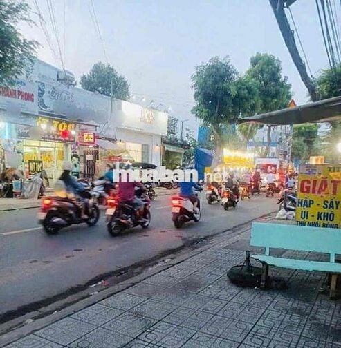 Cho Thuê Nhà Mat Tiền Kinh Doang-Dien Tích Rộng-Q6