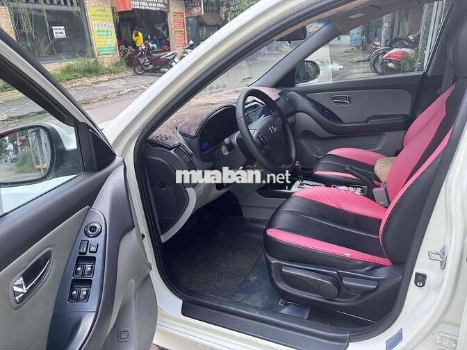 Hyundai Avante 2011 - gia đình cọp