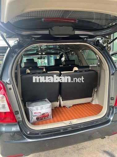 Toyota Innova 2015 2.0G - 83790 km