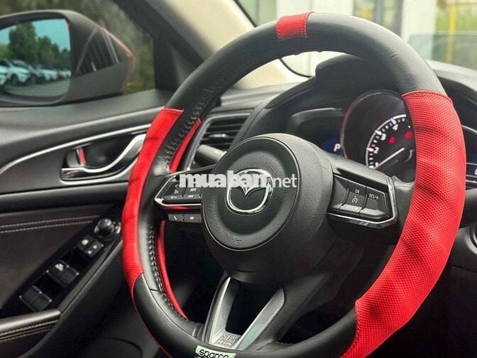 Mazda 3 2019 2.0L Premium - 61000 km