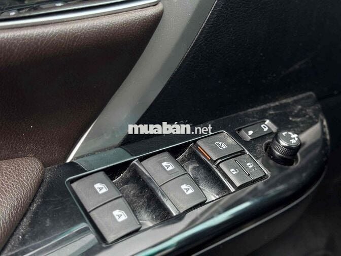 Toyota Fortuner 2018 2.7V 4x2 - 56000 km