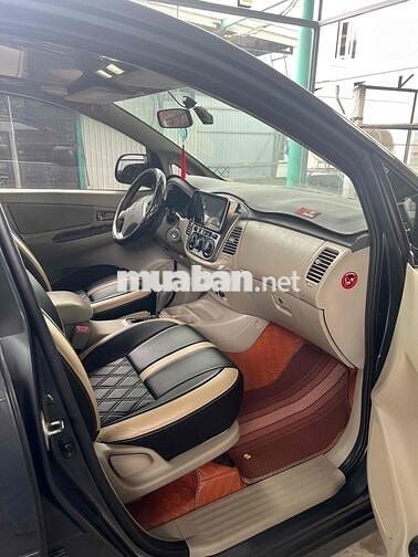 Toyota Innova 2015 2.0G - 83790 km