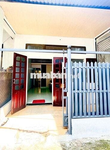 Nhà đẹp gác lửng 50m2 Mẹ Nhu giá tốt còn sót lại