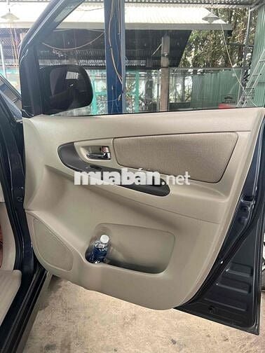 Toyota Innova 2015 2.0G - 83790 km
