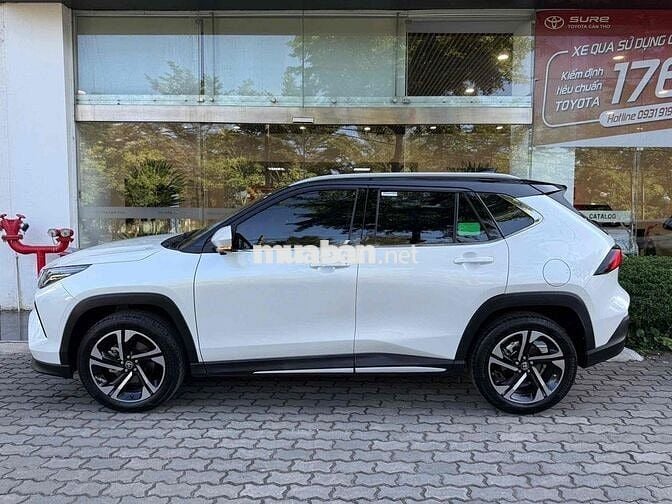 Toyota Yaris Cross 2024 1.5 D-CVT - 8.000 km