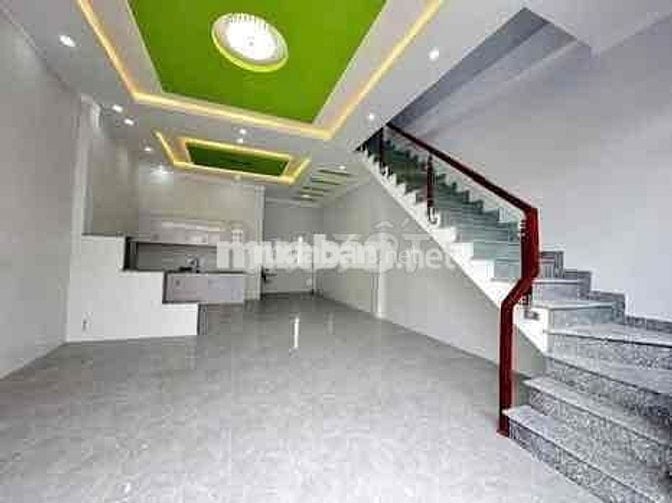 Cần bán nhà 1 trệt 1 lầu , còn mới cứng cáp , gần chợ Tân Vạn ,