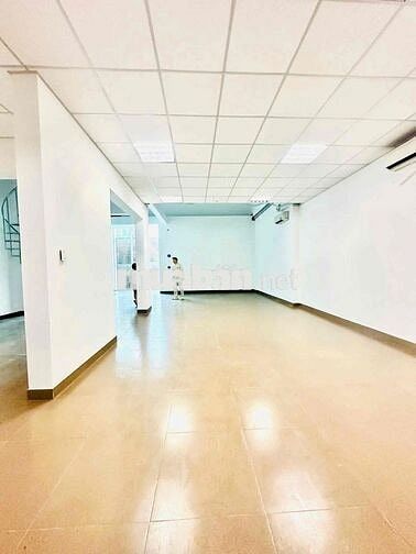 Toà nhà văn phòng cho thuê nguyên căn