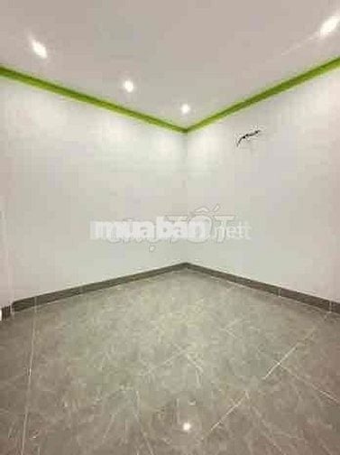 Cần bán nhà 1 trệt 1 lầu , còn mới cứng cáp , gần chợ Tân Vạn ,