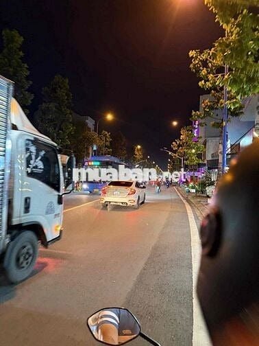 MT Lê Thị Hà ngay tt Thị Trấn Hóc Môn trệt 2 lầu 234m2 sàn suốt