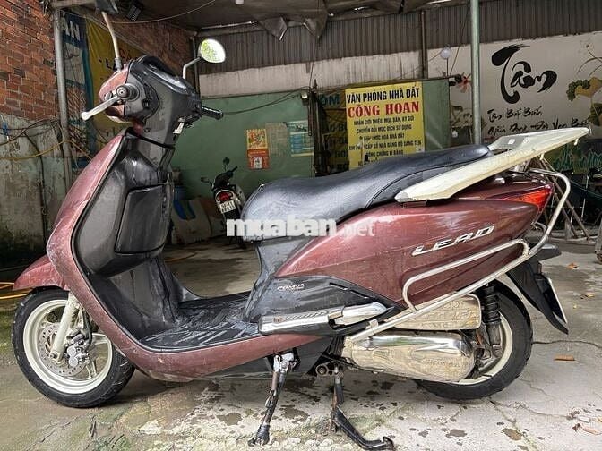 Bán Xe Honda Lead đời 2011 màu Nâu đen, xe còn tốt