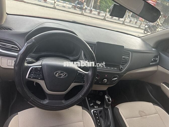 Hyundai Accent 2021 1.4 AT - 14000 km