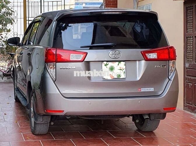 Toyota Innova 2019 2.0E - 123000 km