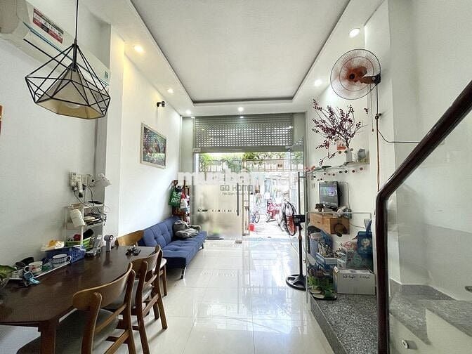 CHO THUÊ NHÀ NGUYÊN CĂN 1 TRỆT 2 LẦU CÓ 2 PN VẠN THẠNH 10 TRIỆU/ THÁNG