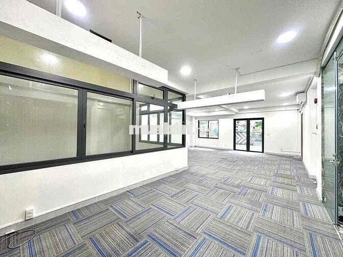 Mặt bằng Tân Bình mới ( 100m2) sang xịn