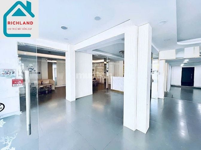 Cho Thuê Nhà Mặt Tiền: Nguyễn Văn Trỗi, P1, Quận Tân Bình_DT:18mx19m