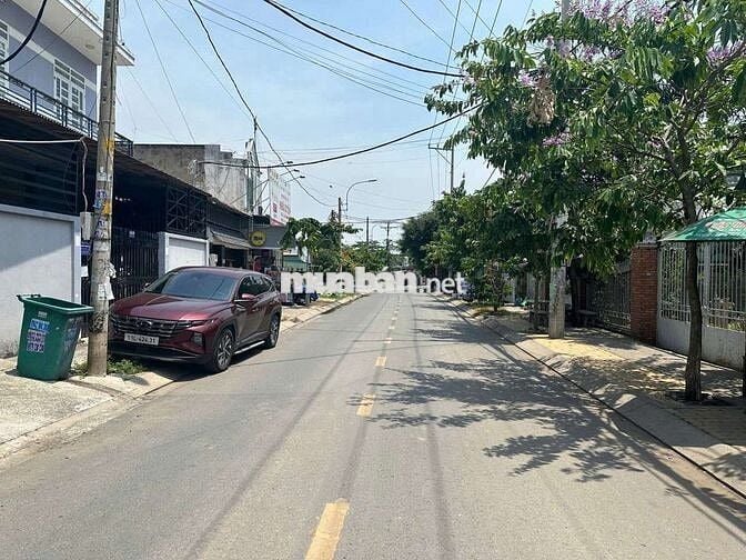 10 x 32.  Mặt Tiền Kinh Doanh . Giá vẫn còn thương lượng