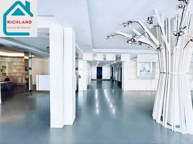 Cho Thuê Nhà Mặt Tiền: Nguyễn Văn Trỗi, P1, Quận Tân Bình_DT:18mx19m