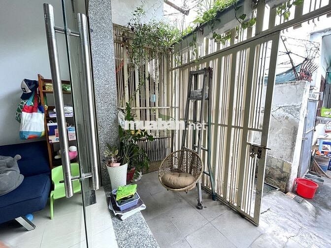 CHO THUÊ NHÀ NGUYÊN CĂN 1 TRỆT 2 LẦU CÓ 2 PN VẠN THẠNH 10 TRIỆU/ THÁNG