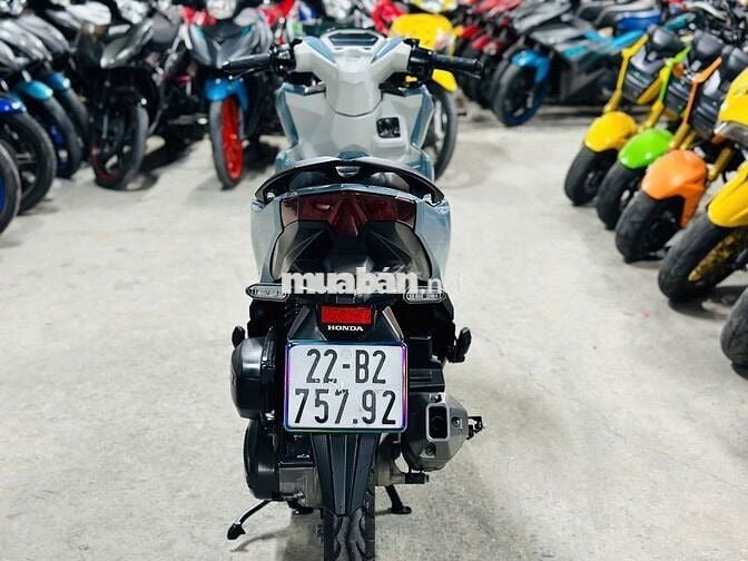 XE MÁYTHANH TÙNG_VARIO 125 XANH TRẮNG NGUYÊN BẢN