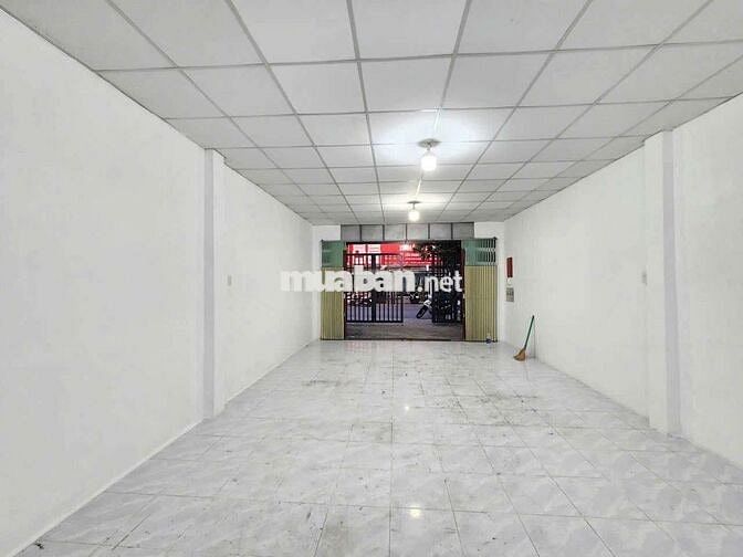 Cho thuê mặt tiền đường kdc hồng long 100m2.  10tr tháng, phù hợp kd