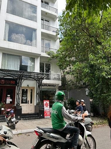 Bán nhà mặt phố Tô Ngọc Vân, Tây Hồ. Kinh doanh sầm uất. 148m2 9 tầng