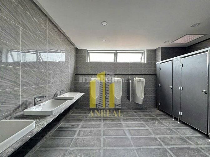 Sàn Văn Phòng DT Từ 80m2 Đến 450m2 - Tòa Nhà Cao Cấp Mặt Tiền Trần Não