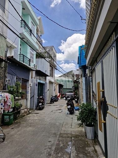 Bán nhà ở và 2 phòng trọ-rộng 4m-gần Nguyễn Ảnh Thủ