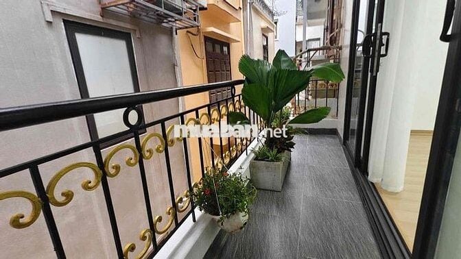 Bán Nhà Huỳnh thúc Kháng - 23tỷ