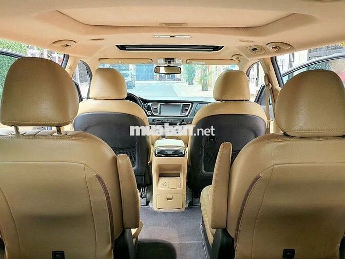 KIA Sedona 2018 – Bản full – Máy xăng 3.3L 1 chủ