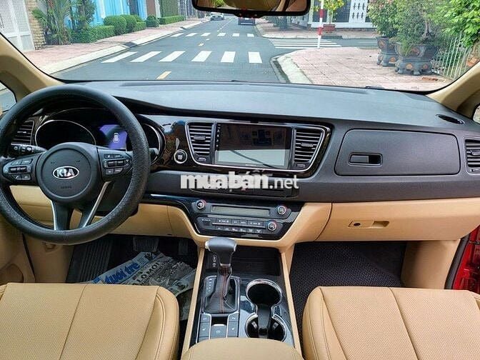 Kia Sedona 2020 Luxury - 69000 km