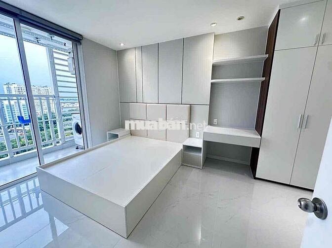 Cho thuê căn hộ 2 phòng ngủ 2WC. chung cư Orchard Garden. gần sb TSN