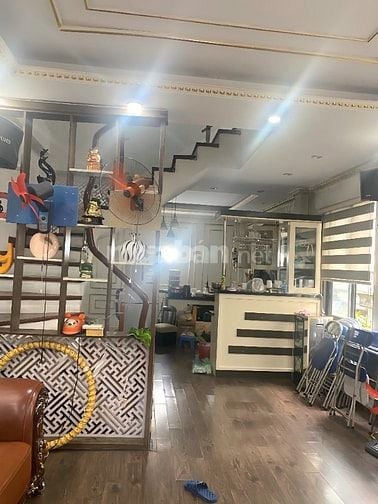 Bán nhà riêng kinh doanh giá rẻ nhất khu, tại phố Định Công Thượng 