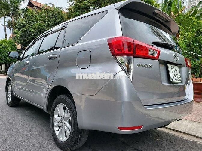 Toyota Innova 2017 2.0E - 78000 km