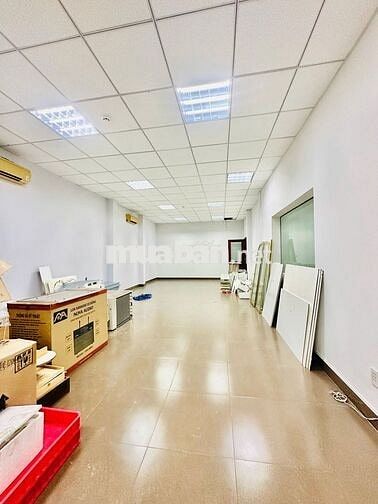 Cho thuê nhà mặt tiền ngang 10m đường Nguyễn Văn Trỗi, P10,Q Phú Nhuận